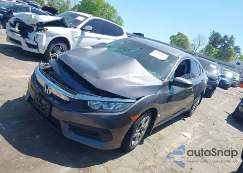 2018 Honda Civic Lx z USA, uszkodzony, nr VIN 2HGFC2F52JH559113